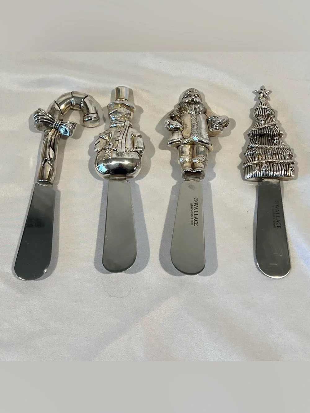 Vintage 1998 Wallace Christmas Spreaders Set of 4 Silver Plated
